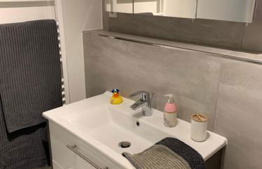 W1 - Kontaktloser 24h CHECK IN, W-LAN, Netflix, Parkplatz, Küche, Boxspring-Bett - Foto 6