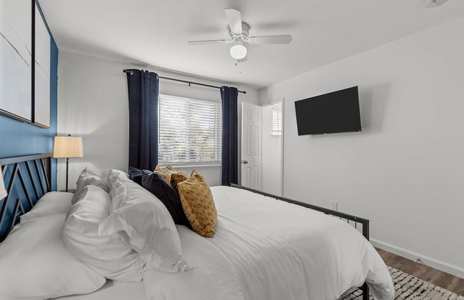 The Secret Sojourn | JZ Vacation Rentals - Photo 4