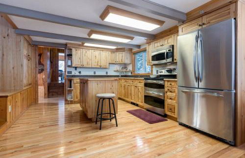 Glacier Snow Fox Lodge - Inside Glacier Park - Foto 42