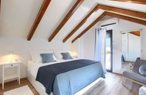 Romantisches Ferienhaus mit Jacuzzi, BBQ, WiFi - Foto 27