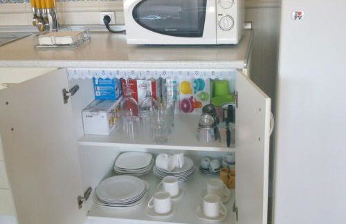 MY OCEAN HOME !!! Breathtaking location, Steps to the ocean, Spacious sea view, Fully Equipped and Well-Furnished with Private Entrance and High-Speed Fiber Optic Internet - Photo 32