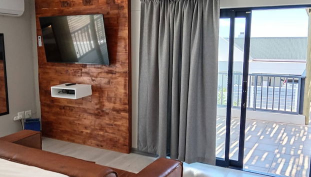 Relax in Style at Ndigo Blue, Langebaan's Coziest Holiday Home - Foto 5, Habitación