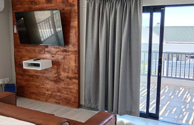 Relax in Style at Ndigo Blue, Langebaan's Coziest Holiday Home - Foto 5