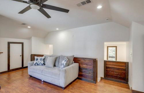 Steps to Lake Lanier Wooded Escape with Boat Dock - Foto 24