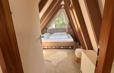 Gemütliches Ferienhaus in der Eifel mit Pool, Tennisplatz, Minigolf und nahem See - Foto 14