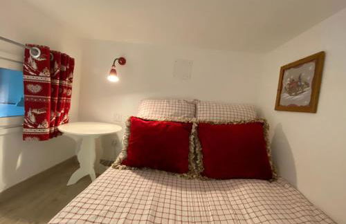 Ground Floor - Hauseman Building close to Thermes - Foto 5