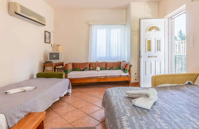 Alluring Cottage in Porto Rafti With Balcony - Foto 3