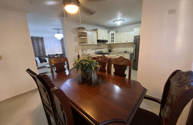 Inviting 3-bedroom Stay in Santo Domingo! - Foto 14