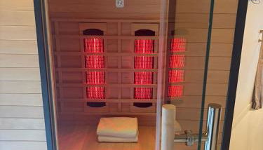Kingfisher Lodge - Private Hot Tub - Infrared Sauna - Dog Friendly - Foto 5