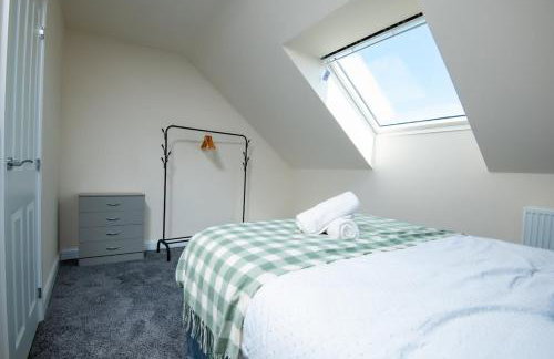 Luxury 5BDR with City Access, Free Parking and Wi-Fi - Photo 5