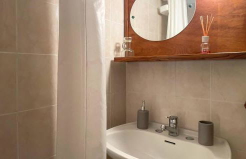 Lovely Apartment In Verni With Wifi - Photo 14