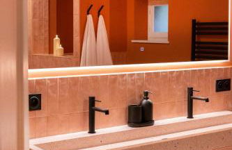 Private Oasis: Luxe 20-guest Estate, Jacuzzi, 8 Ha - Foto 30