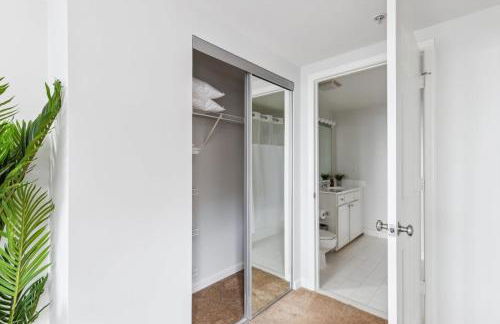 2BR Luxury City Suite With Gym & Pool - Foto 20