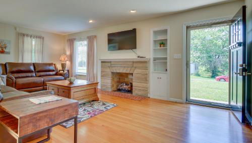 Home with Hot Tub and Deck about 3 Mi to Ark Encounter! - Foto 5