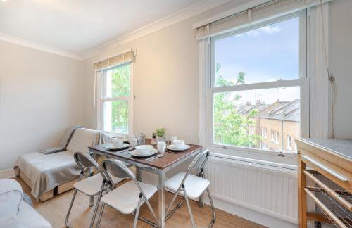 Cosy 2 Bed in Kensington Olympia - Foto 9