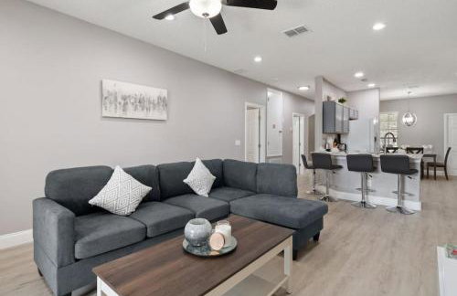 Family-Friendly 5BR Getaway Game Room Fun - Foto 6