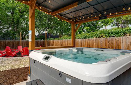 Spacious 4BR Home with Pool, Hot Tub & Games - Foto 5