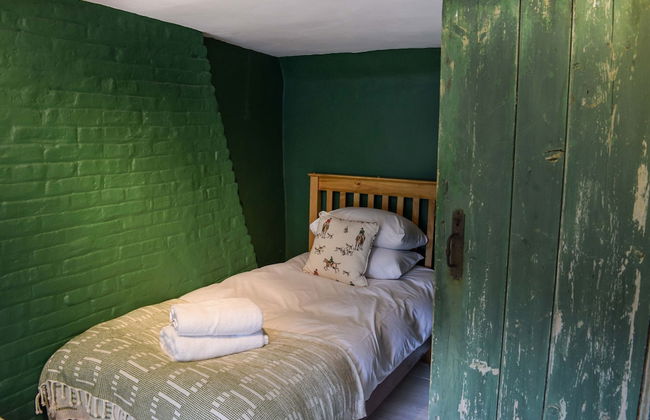 Retreat East - Photo 25