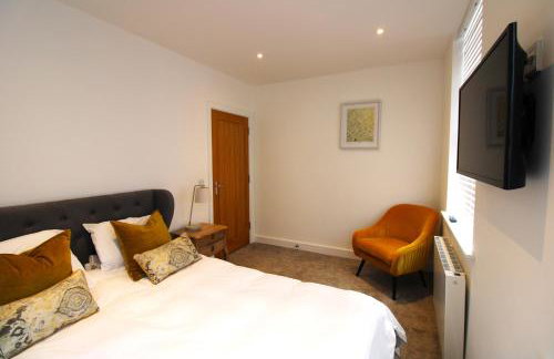 No.10 @ ShortStays Serviced apartments - Photo 3