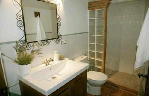 Casas Cueva el Mirador de Galera - Photo 63