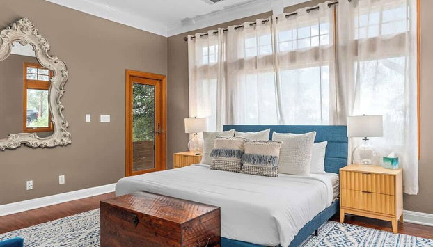 Luxurious Lake Park House: Sleeps 25, Pool, Hot-tub, Firepit and Game Room! - Foto 5, Zimmer