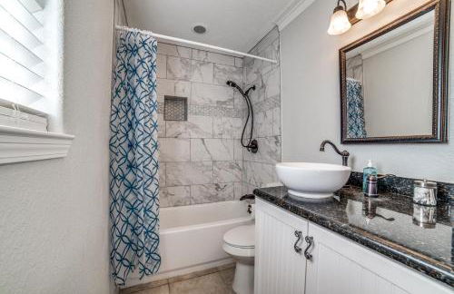 5 BDRM Home on 2 Acres Mins To Wineries Private Heated Pool and Hot Tub - Foto 21