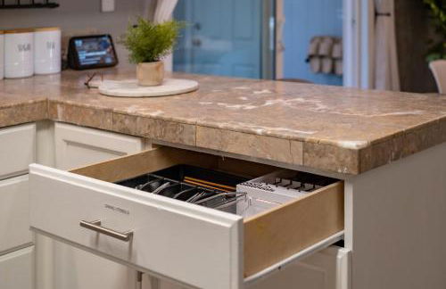 MtnCity Views 4BR Firepit FamilyRetreat NearUNR - Foto 12