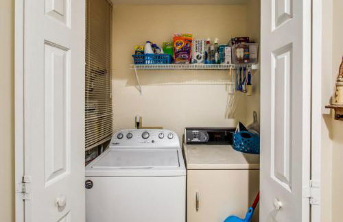 Condo with Golf Course Views Less Than 1 Mi to Sunset Beach! - Foto 27