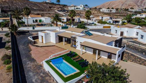 Villa Volcan2 Rural Private Pool la Oliva by Holidays Home - Foto 2