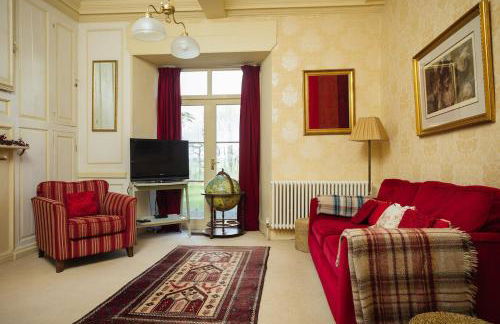 Elegant Pembrokeshire Country House - Sleeps 17 - Photo 56