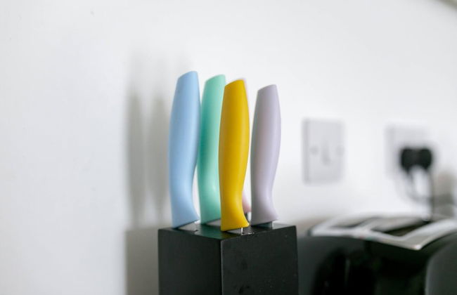 Skyvillion 2bed Enfield Flat W Balcony - Parking - Foto 33