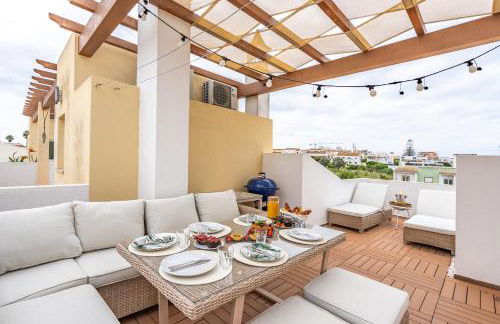 Host Wise - Deluxe House - Terrace & BBC - Foto 21