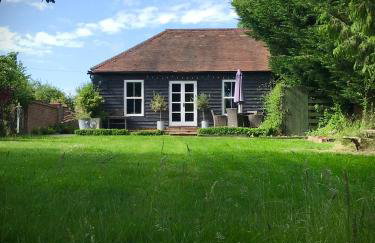 Sissinghurst Stables A comfortable country home in the Garden of England and just one hour from London - Foto 2