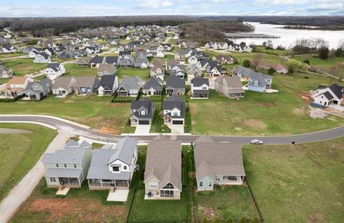 Lakeside Retreat Marina/Pool, Golf Cart, Game Room - Foto 6