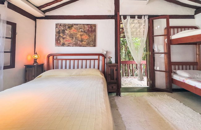 Pé na areia - Praia do Curral - Ilhabela - Foto 7