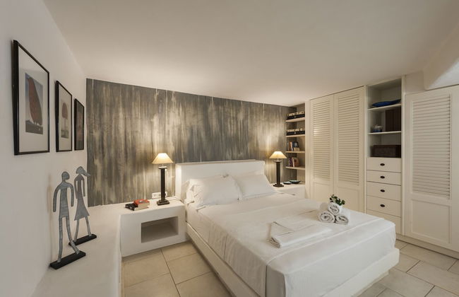 Traditional Stone House in Kostos - Photo 3