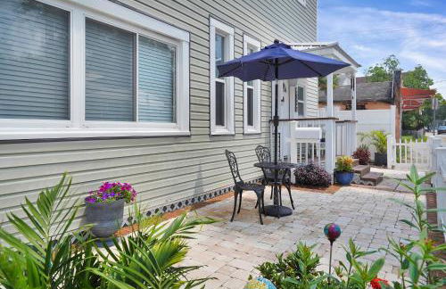 Hot tub- 80's Arcade- Pool table- Historic Downtown- 7 car parking - Foto 15