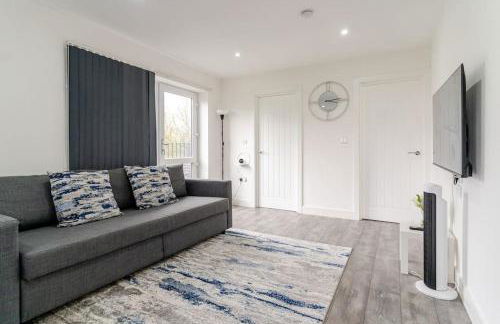 Bridge Court by Sterling Edge Apartments - Luxury Aparthotel - Stylish 1-bed Apartments - Balcony with Canal View or Private Garden - Free Parking - Foto 9