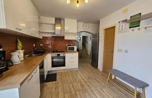 Villa Kate, with a private swimming pool and garden - Foto 58