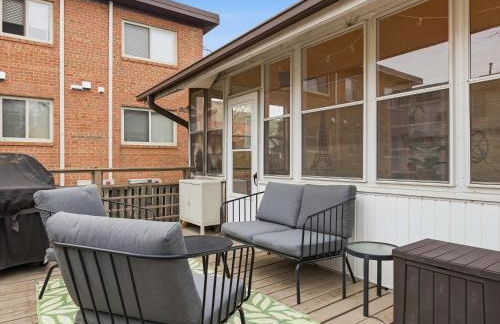 Charming 4BR Bungalow - Steps to Clarendon METRO - Foto 27