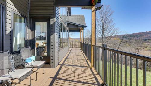 3 Mi to Holiday Valley Mtn-View Home with Hot Tub - Foto 4