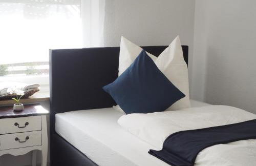 Villa Natur Monteur & Ferienwohnung mit WLAN & PARKPLATZ - Foto 2