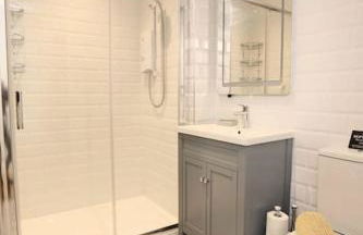 Stunning Coach House with two bedrooms and parking - Foto 31