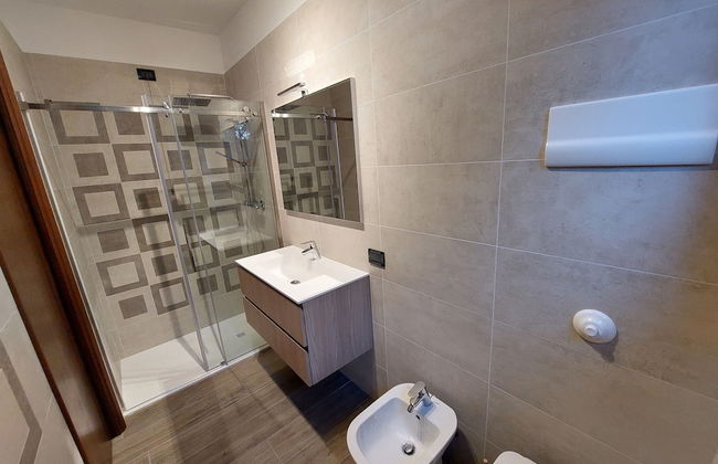 Lovely Flat With Shared Pool and Amazing Lake View - Photo 7