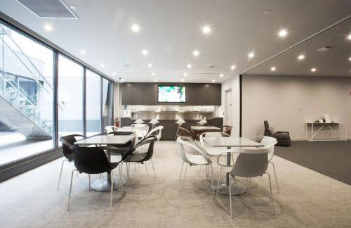 Central Chelsea 1BR w Gym Doorman NYC-20 - Foto 26