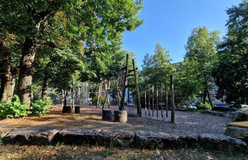 Familienfreundliche geräumige Design-Wohnung mit Balkon im Zentrum - APOLONIAliving - Foto 20