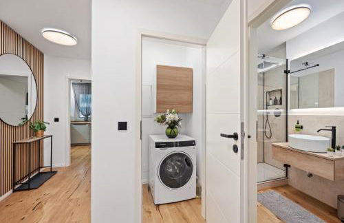 EDLER WOHNRAUM Elegantes Apartment mit Balkon, Boxspringbett, Kaffeevollautomat, Lift & Parkplatz - Foto 16