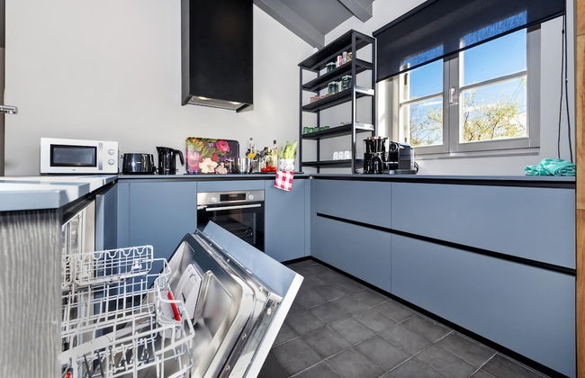 Villa Renata With Sauna Private Pool Jacuzzi - Photo 12