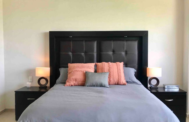 MAREA Beachfront 2 BDR - Stunning Oceanview - Photo 4