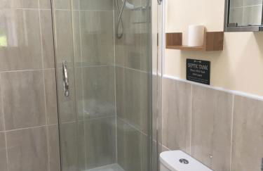 Stay on the grounds of this beautiful Manor house - Photo 22